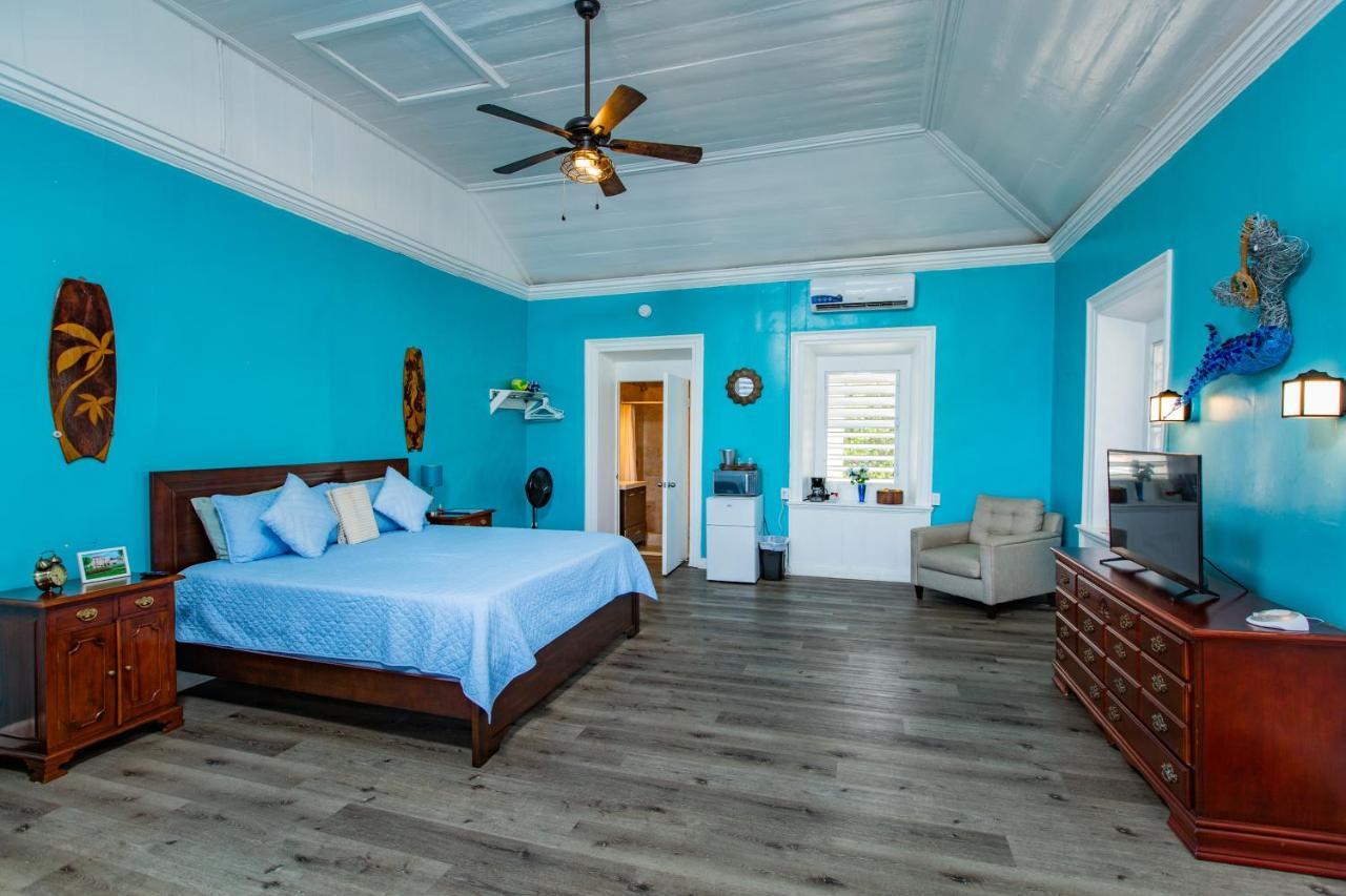 Victoria House Hotel Frederiksted Exterior photo