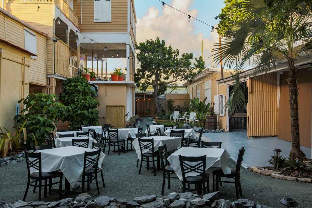 Victoria House Hotel Frederiksted Exterior photo